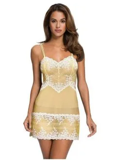 Wacoal Canada Robe De Nuit En Dentelle Montelle -Culottes importe boutique 2807 4 0 cf4e9f5a247a4cceb6349e2f2f26579f