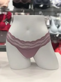 Wacoal Canada Tanga De Dentelle Wacoal -Culottes importe boutique 6449 3 0 42e2b6af6e4c4576bc574f3194734ec5